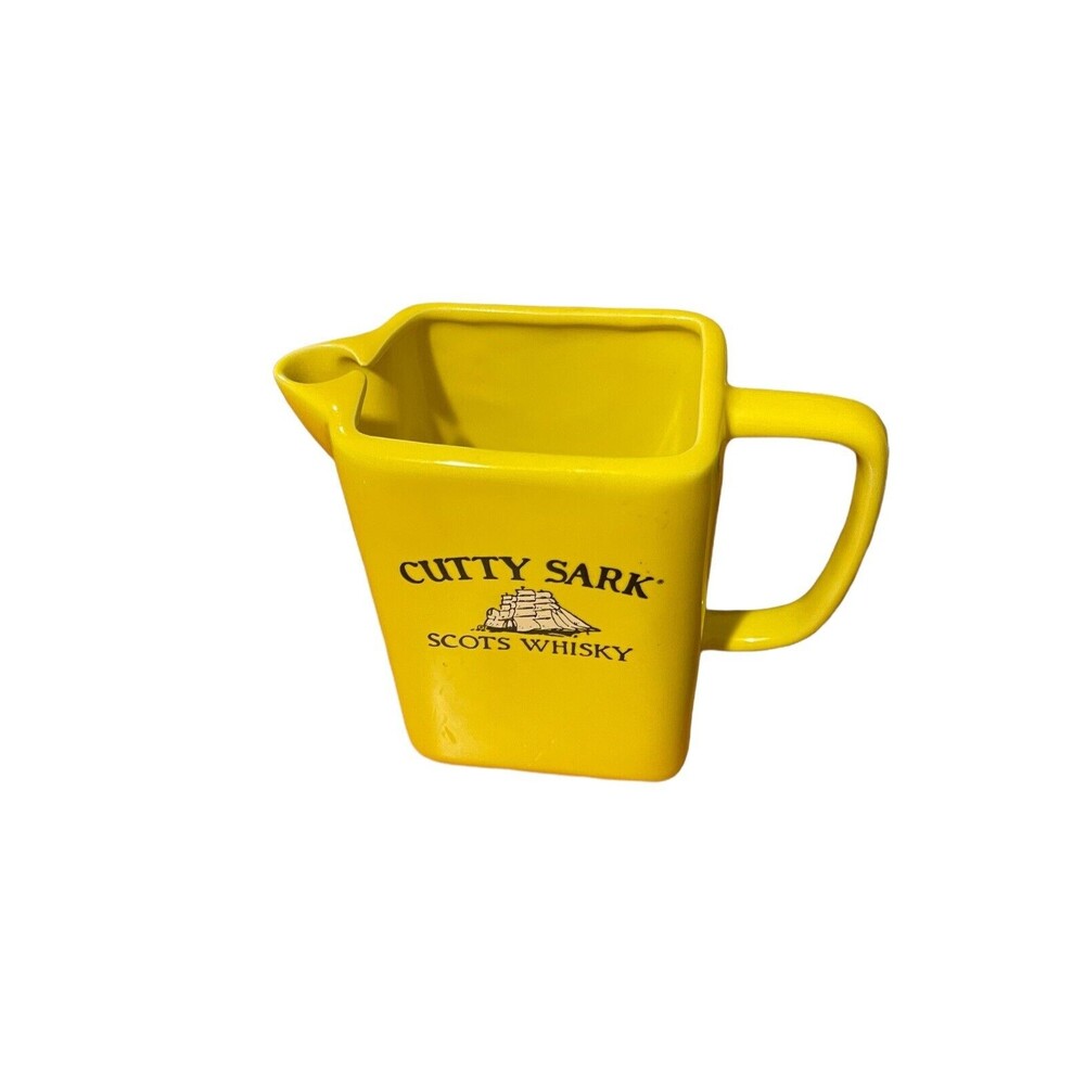 VINTAGE BAR LIQUOR CUTTY SARK SCOTS WHISKEY YELLOW PITCHER Double Sided